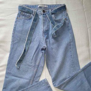 Classic Mom Jeans w Tie-belt, Like New!